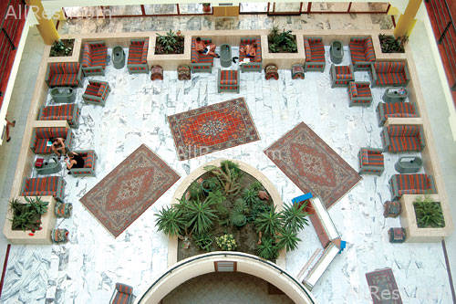 Happy Elegance Hotel 10